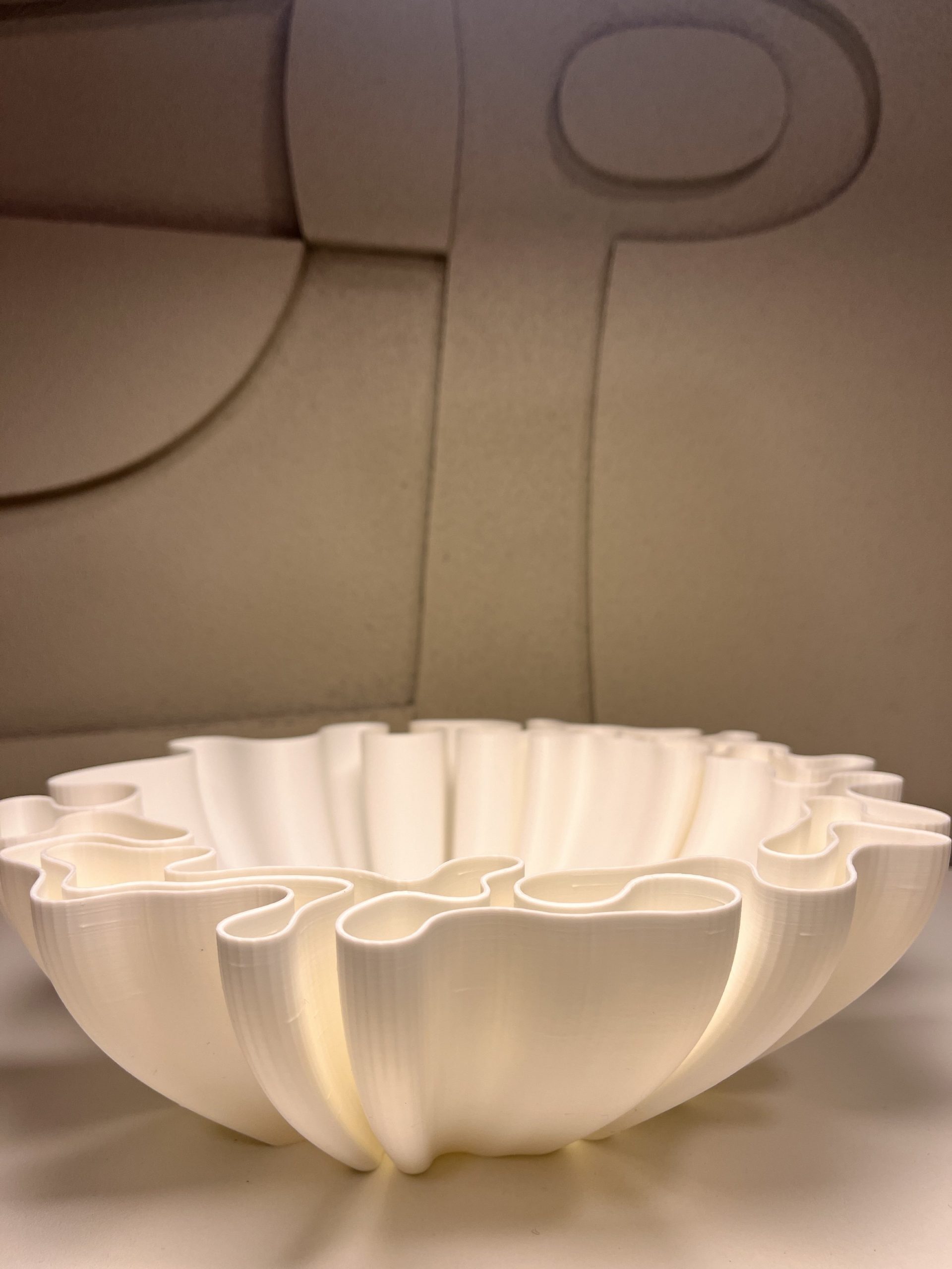 Elegant dekorativ designskål - Bilde 4
