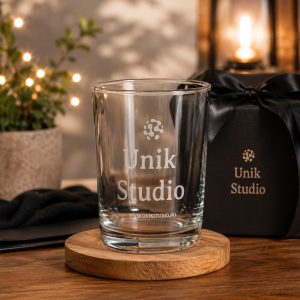 Personlig gravert glass- med ditt eget design